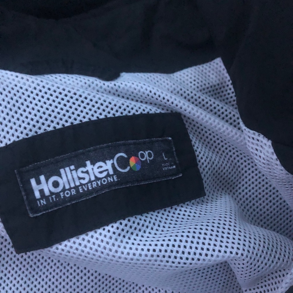 Hollister vintage style windbreaker